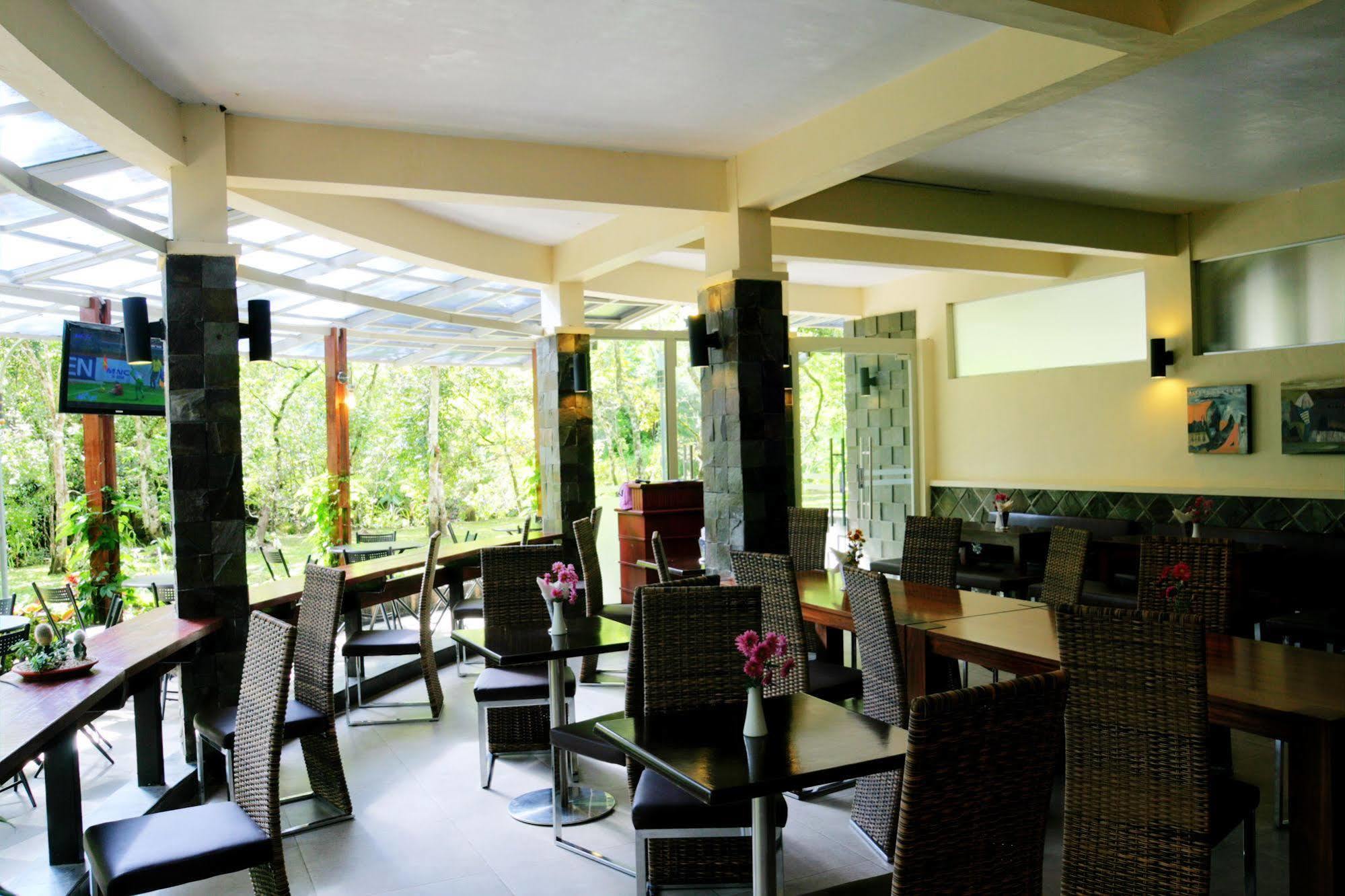 Taman Simalem Resort Tongging エクステリア 写真