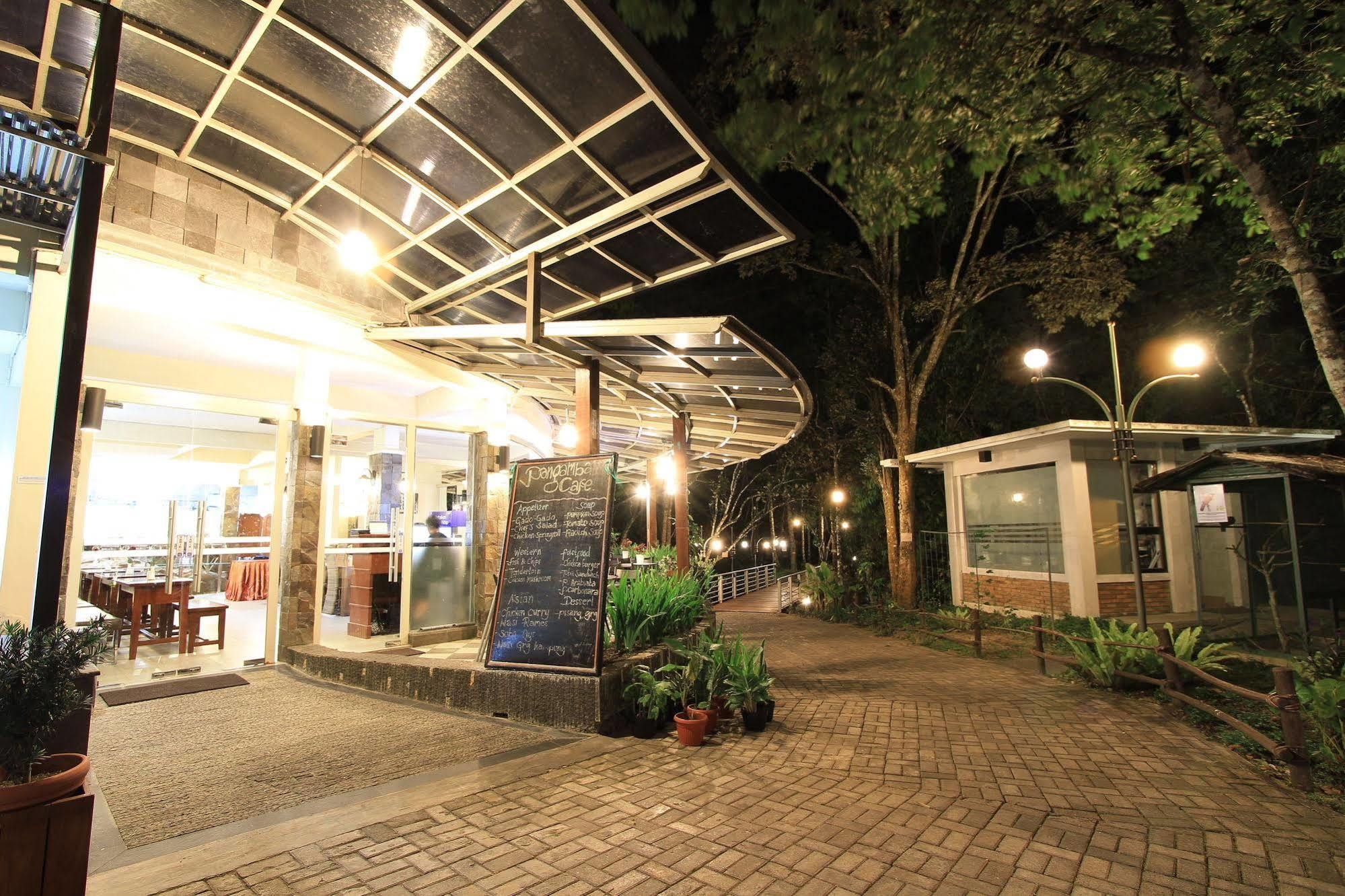 Taman Simalem Resort Tongging エクステリア 写真