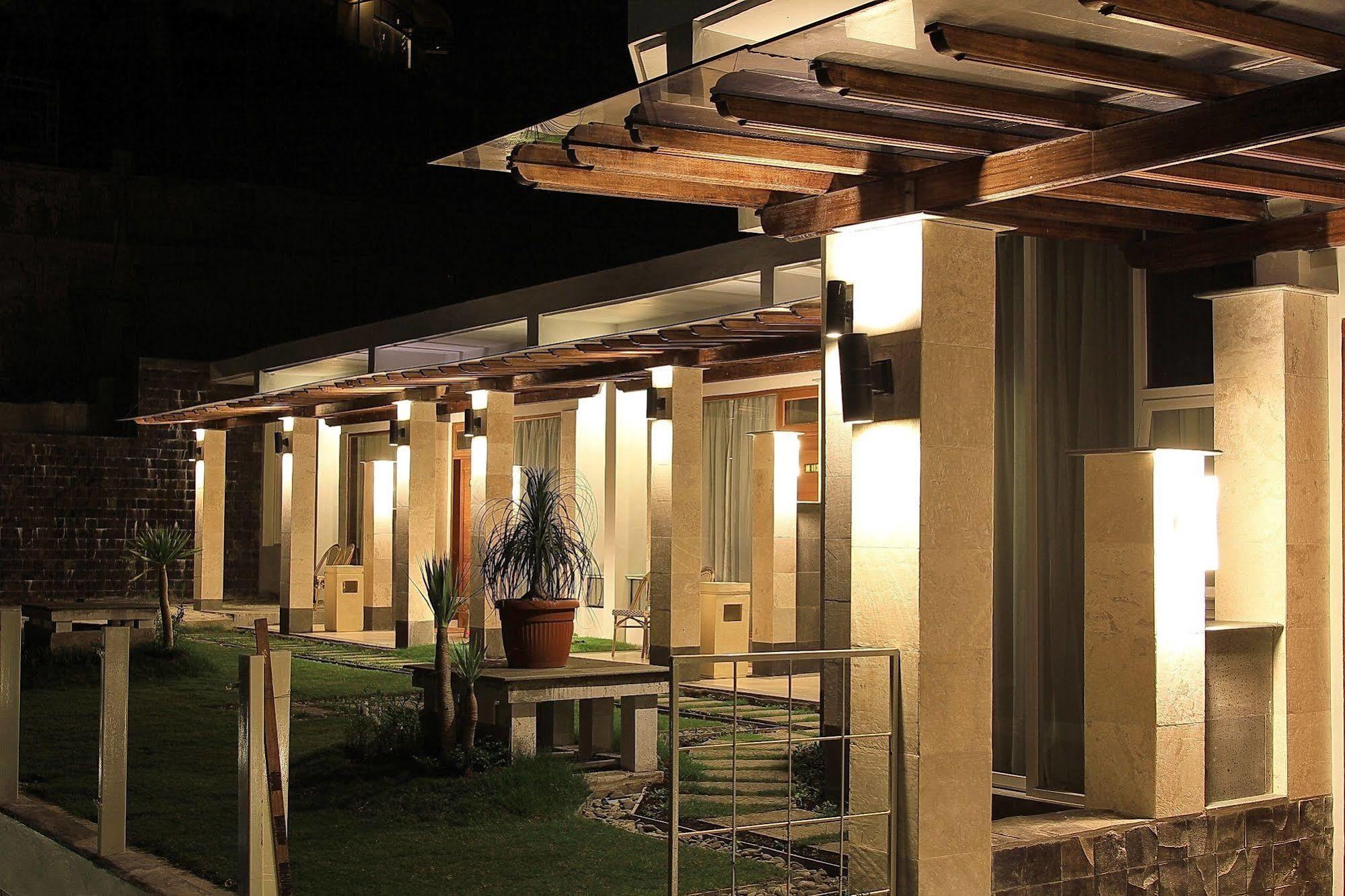 Taman Simalem Resort Tongging エクステリア 写真